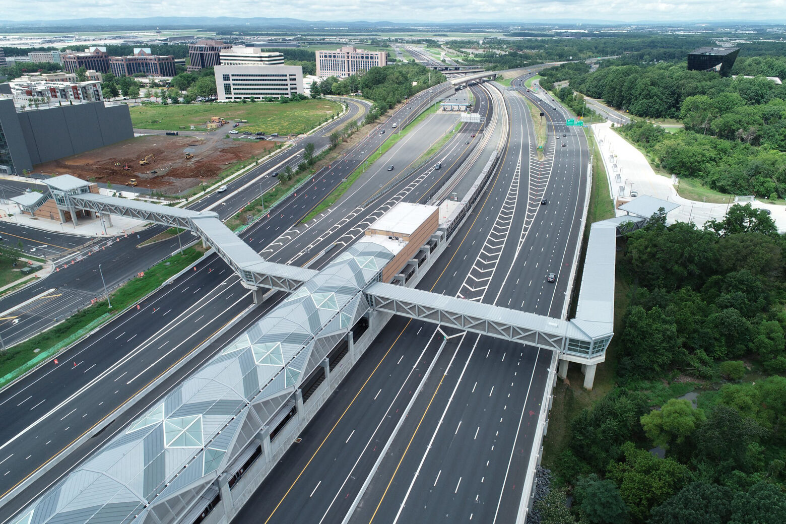 Picture of dulles toll road